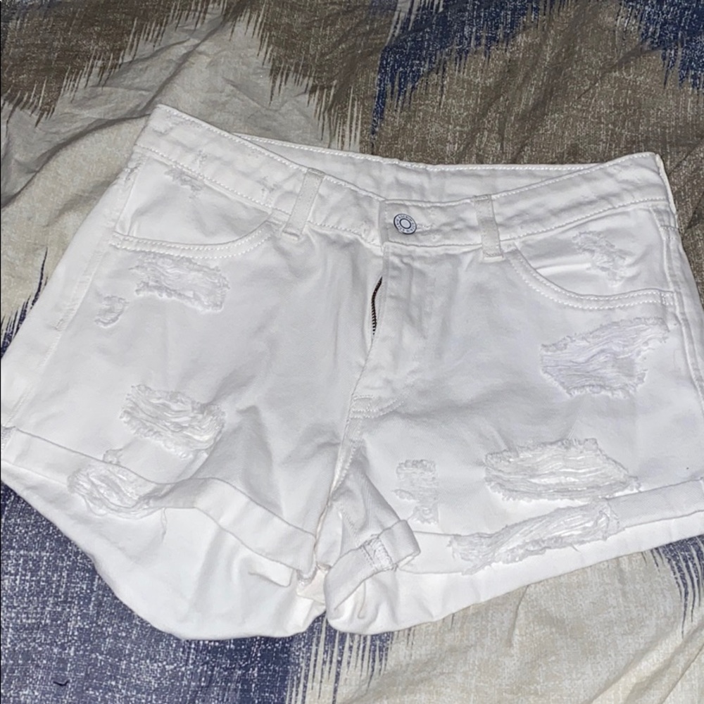 white jean shorts